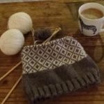 北欧柄の編み物～ワンズの腹巻～