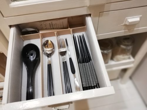 引き出し収納を見直しました